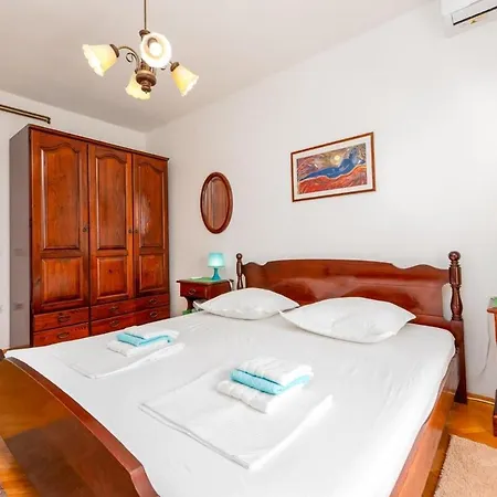 Sanja, Centar, Outside Separate Entrance Apartman Makarska