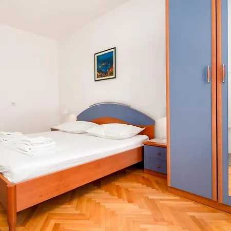 Sanja, Centar, Outside Separate Entrance * Makarská