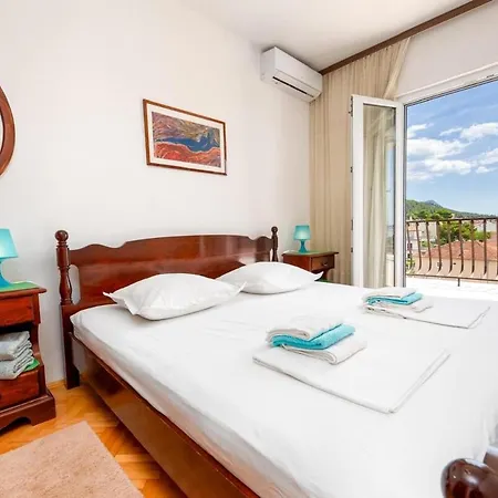 Sanja, Centar, Outside Separate Entrance