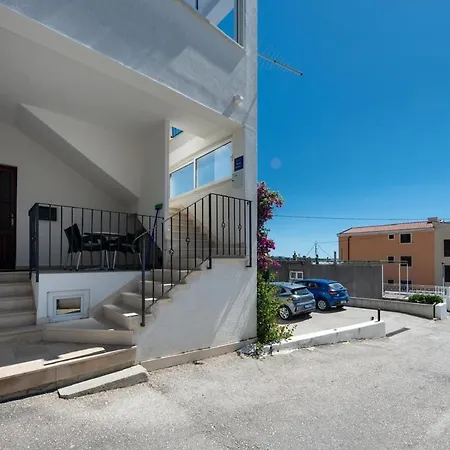 Apartman Sanja, Centar, Outside Separate Entrance Makarska
