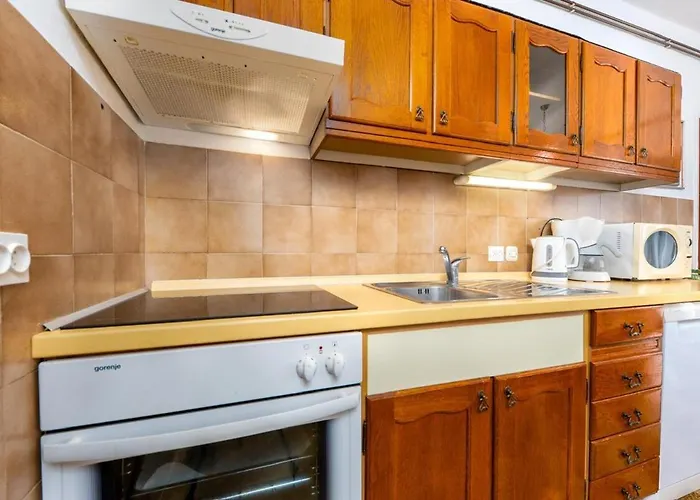 Sanja, Centar, Outside Separate Entrance Apartman Makarska