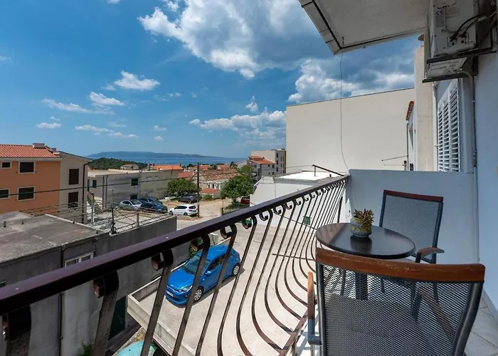 Sanja, Centar, Outside Separate Entrance * Makarska