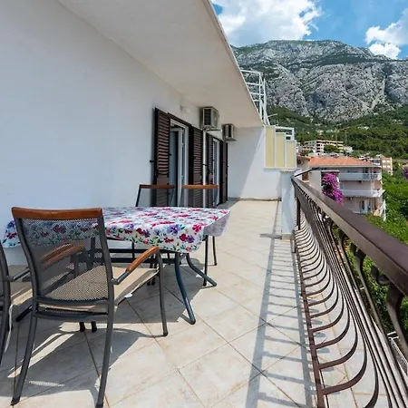 Sanja, Centar, Outside Separate Entrance * Makarska